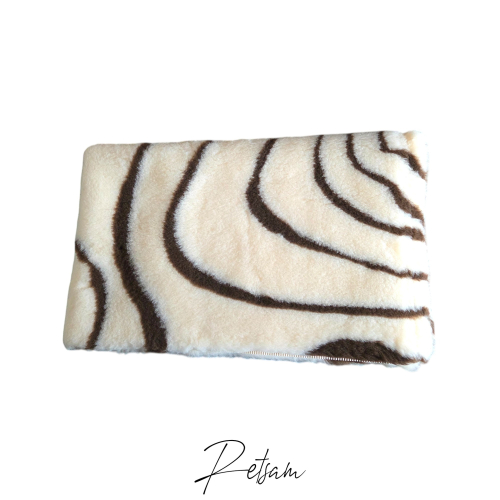 Vetbed Hellbeige mit braunen Linien 150cm x 100cm
