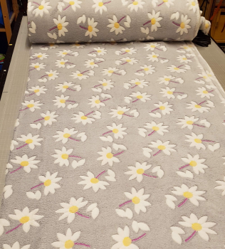 Kuschelfleece "Margeriten hellgrau" Wellnessfleece Softfleece