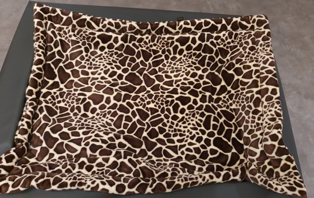 Kuschelfleece Giraffe doppelseitig Reststück, 1,75m lang